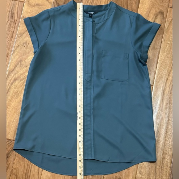 Simply Vera Wang Short Sleeve Blouse - Picture 3 of 9